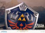 The Legend of Zelda Breath of the Wild PVC Statue Hylian Shield Standard Edition 29 cm - F4FBOTWHS