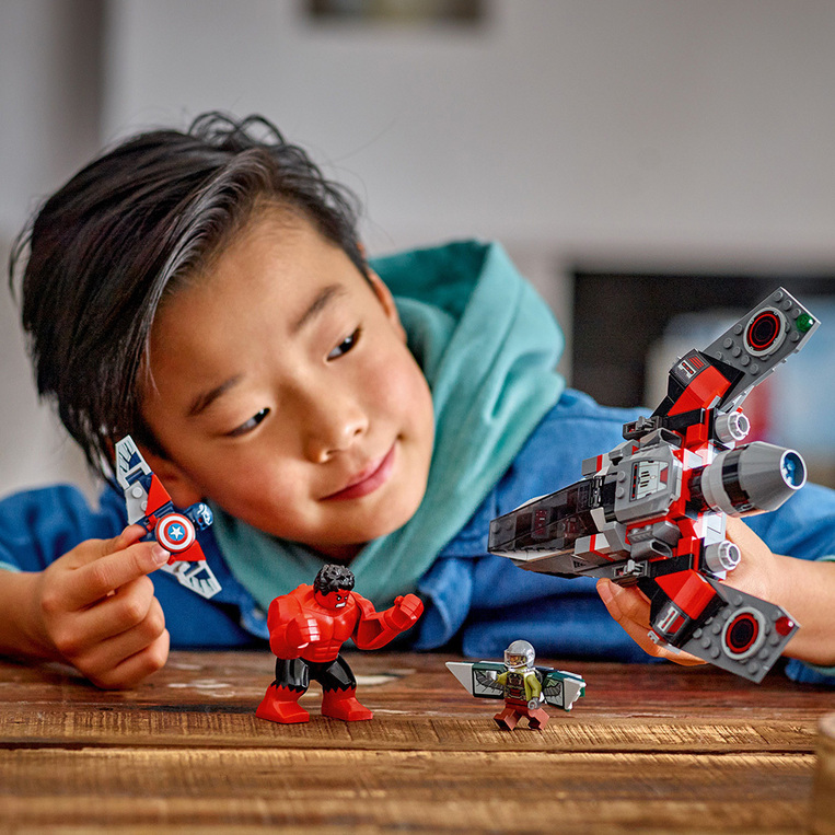 LEGO Super Heroes Captain America vs. Red Hulk Battle - 76292
