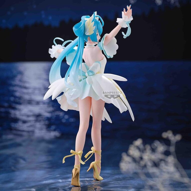 Hatsune Miku Swan Lake Figure 21cm - BAN89921
