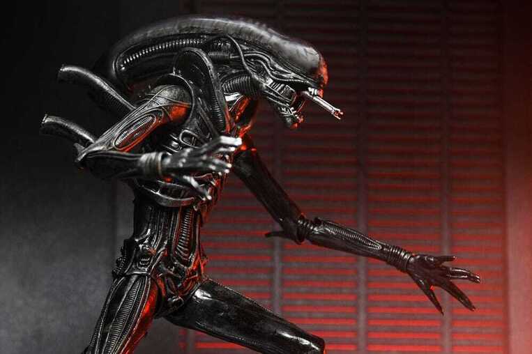 Alien: Romulus Action Figure Ultimate Xenomorph XX121 18 cm - NECA51742-01 