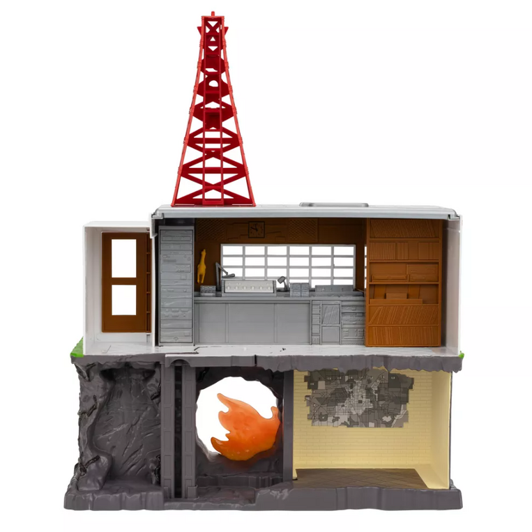 Stranger Things WSQK Radio Station Playset with Robin 4-inch Figure - STRT030