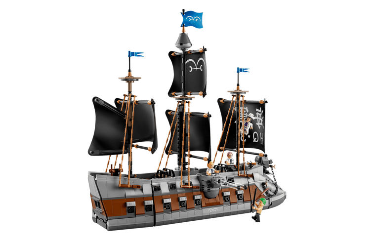 LEGO One Piece Garp's Marine Battleship - 75646