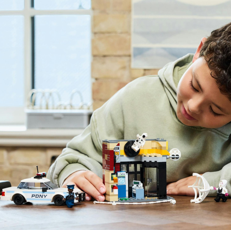 LEGO Super Heroes Spider-Verse: Miles Morales Vs. The Spot - 76311