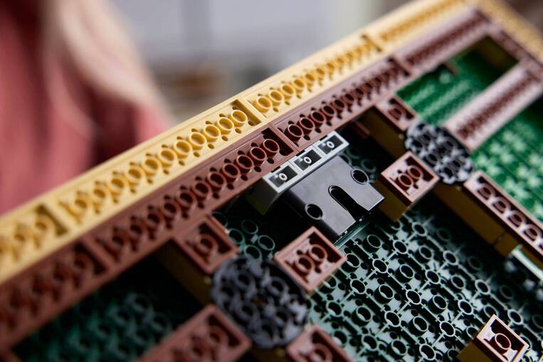 LEGO Claude Monet Bridge Over A Pond Of Water Lilies - 31220