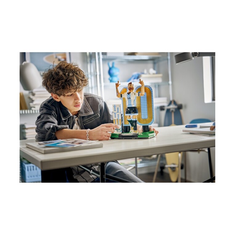 LEGO Lionel Messi Football Legend - 43015