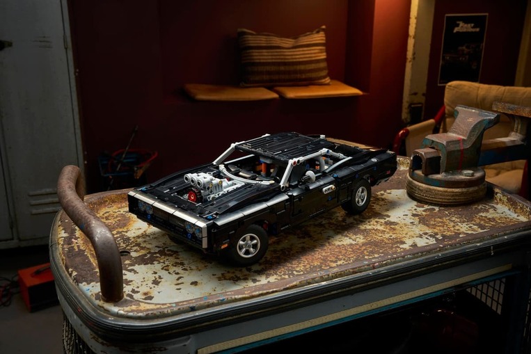 LEGO Fast and Furious Dodge Charger R/T Car - 42231